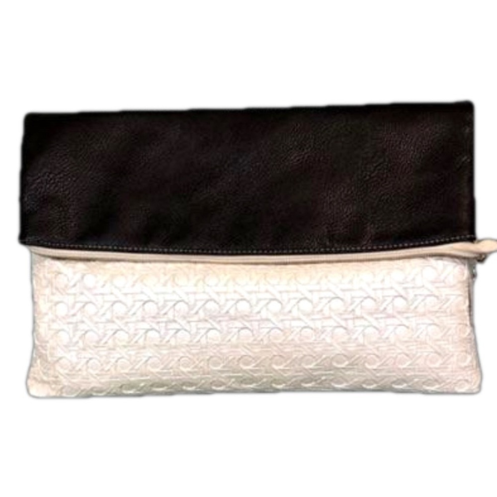 New Giannini Black and White Fold Over Clutch